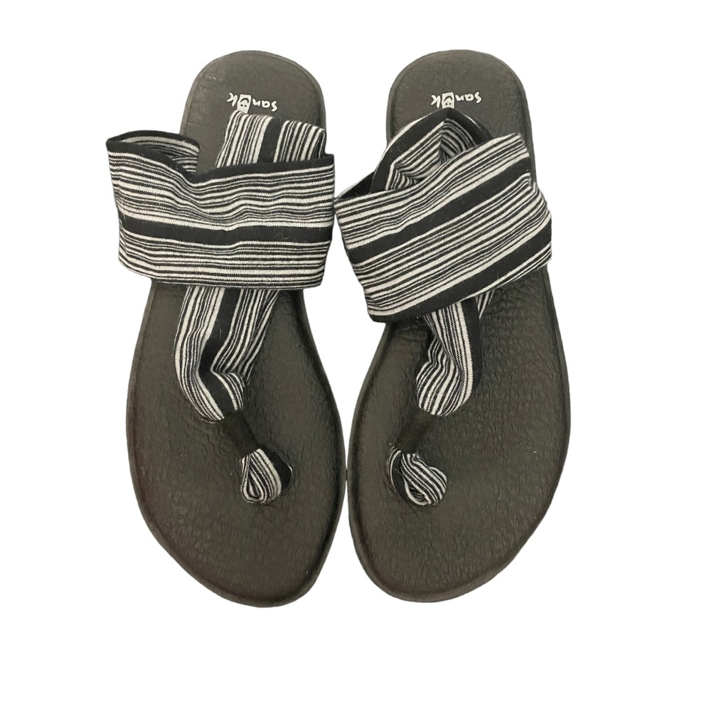 Sanuuk 9 Black Gray Sandals